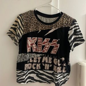 Alice + Olivia band tee